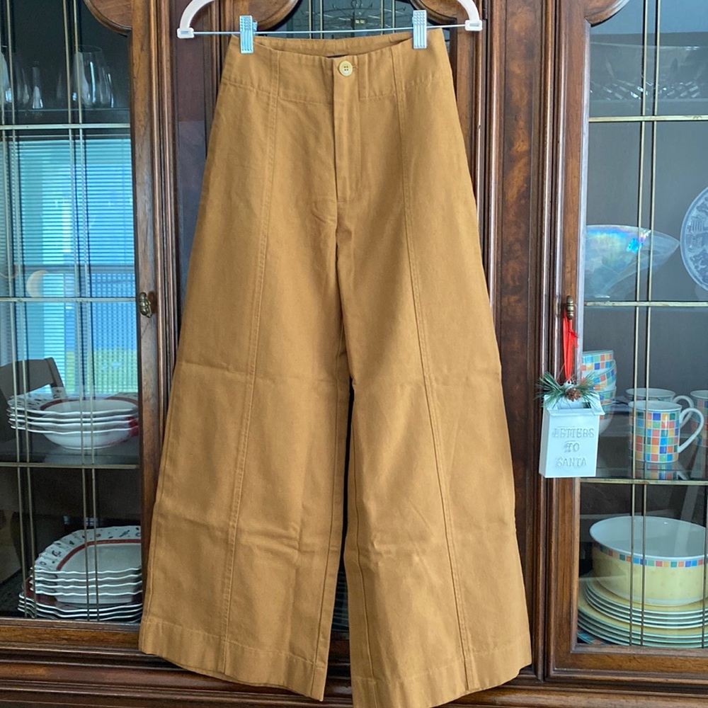 Beautiful ESBY High Rise Pants